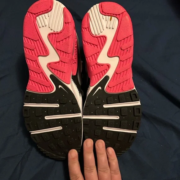 Nike Air Max White and Pink with Black Accents - Picture 4 of 6